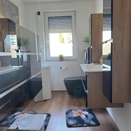 Kaftan Apartment